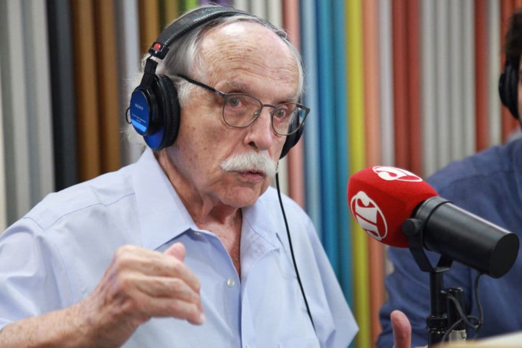 Modesto Carvalhosa: 'É uma vergonha o que os poderes constituídos têm feito com o país'